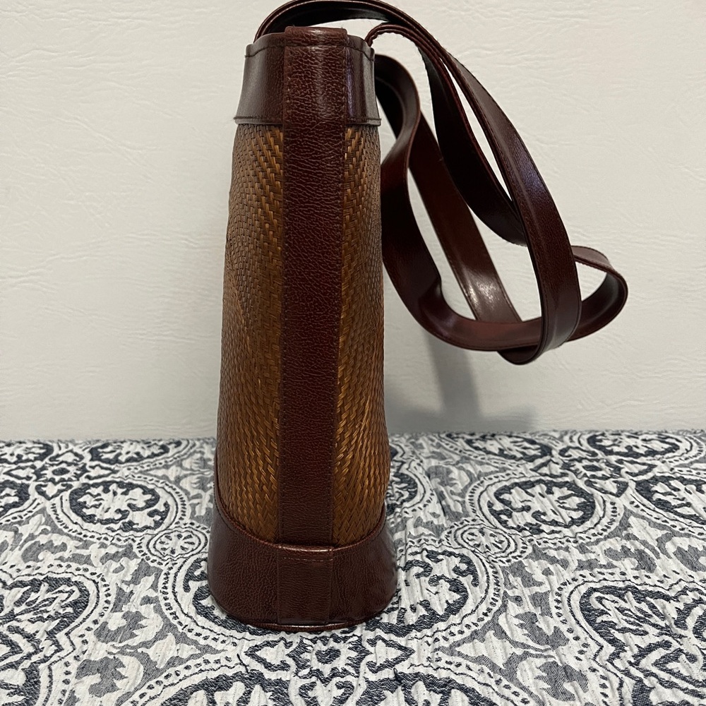 Brown Woven Tote Bag Purse with Dark Brown Trim - Picture 2 of 10